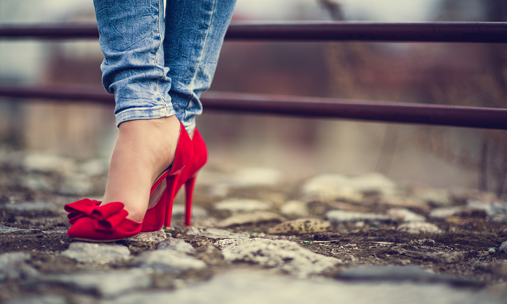 10+ Tips to Show Off Your Heels in Style and Keep Your Feet Looking Good /  Bright Side